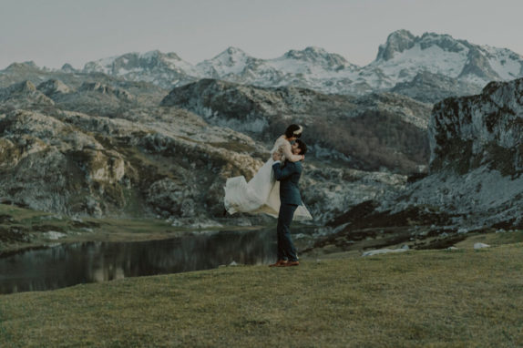 Editorial Asturias (Completa)